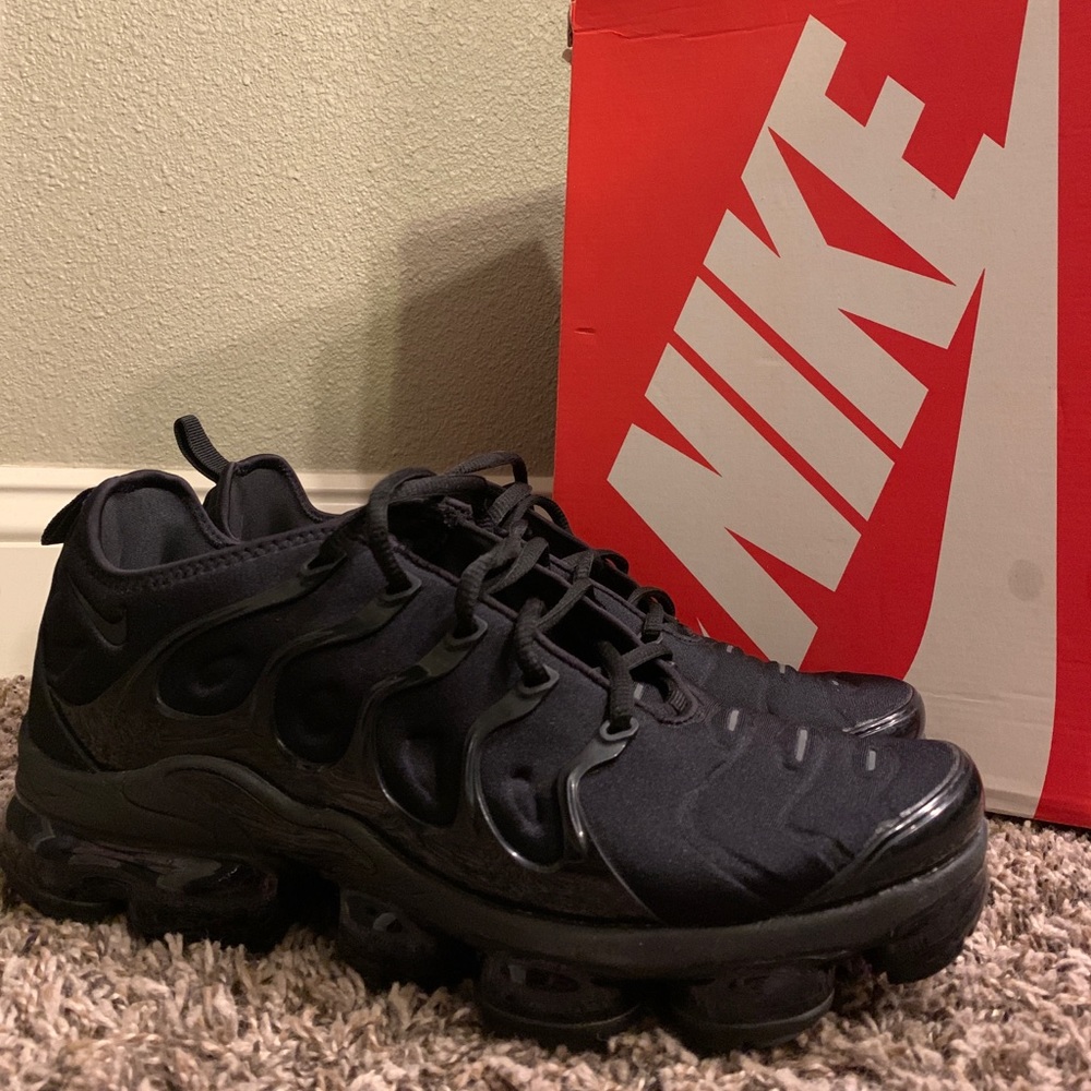 Nike Air VaporMax Plus Triple Black